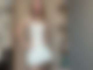 Live cam show with Tyunda - Strip on fapnchat