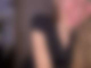 Live cam show with Tyunda - Average on madthumbs