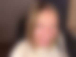 Live cam show with Tyunda - Average on AdultVida.com