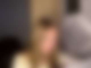Live cam show with Tyunda - Smoking on madthumbs