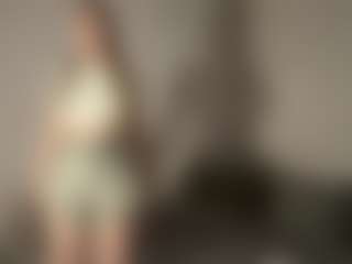 Live cam show with Sophia - Nipple Piercings on Dare Cams