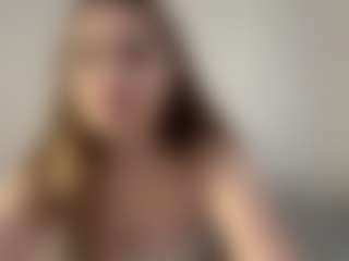 Live cam show with Sophia - Facial Piercings on Milfs Live