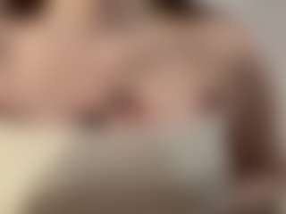Live cam show with Sophia - Facial Piercings on CamClone