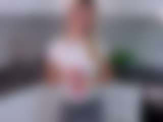 Live cam show with LorrianeVogl - New Big Tits on liverealitysex.com