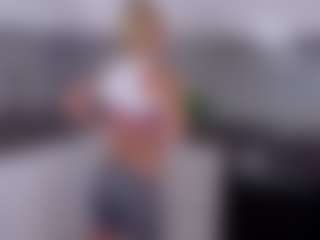 LorrianeVogl's Live Sex Cam Show