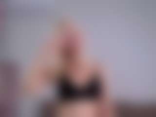 Live cam show with LorrianeVogl - Ass Clapping on live18s.com
