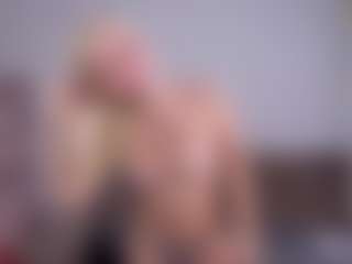 Live cam show with LorrianeVogl - Thin on thefappeningchat.com