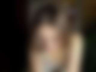 Live cam show with LouettaCiccone - Normal on Milfs Live