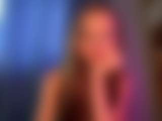 Live cam show with PetronilaStencil - New Petite on livesuperchat.net