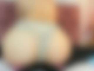elif-acosta's Live Sex Cam Show