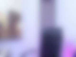 Live cam show with Miarosse - Fingering on Latina Girls