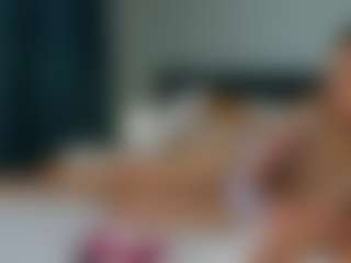 FluffyRosses's Live Sex Cam Show