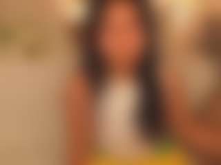 Show en direct avec FluffyRosses - New Brown Eyes sur Camsoda