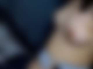 Live cam show with JaimieIorio - Flirt Ebony on CamClone