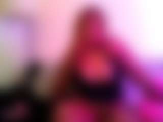 yourluvsam's Live Sex Cam Show