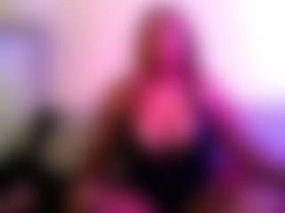 yourluvsam's Live Sex Cam Show
