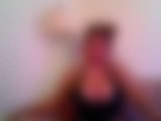 yourluvsam's Live Sex Cam Show