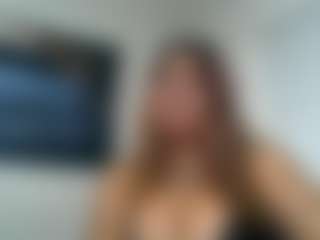 yourluvsam's Live Sex Cam Show