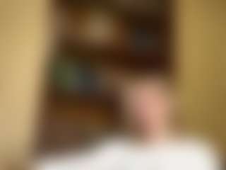 Live cam show with BobbyeBunselmeyer - New Teen (18+) on Uber Horny
