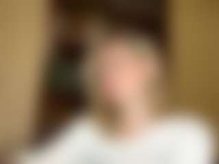 Live cam show with BobbyeBunselmeyer - Fingers on Camsoda