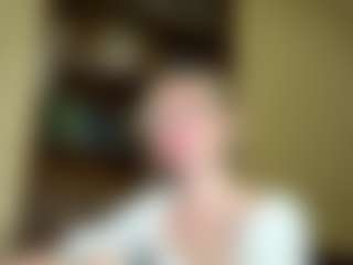 Live cam show with BobbyeBunselmeyer - New Brown Eyes on Fling VIP Chat