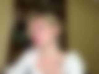 Live cam show with BobbyeBunselmeyer - Brown Eyes Mature on Fling VIP Chat