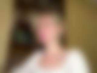Live cam show with BobbyeBunselmeyer - Deepthroat on Cam Slut