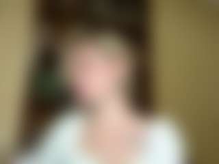 Live cam show with BobbyeBunselmeyer - Public Mature on makecum.org