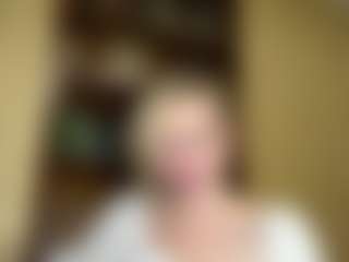 Live cam show with BobbyeBunselmeyer - Public on googirlz