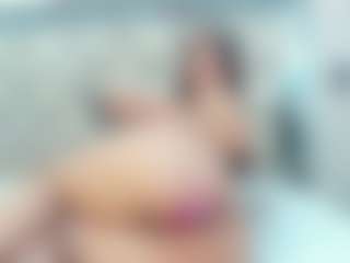 Live cam show with Evonny-Becker - New Petite on madthumbs