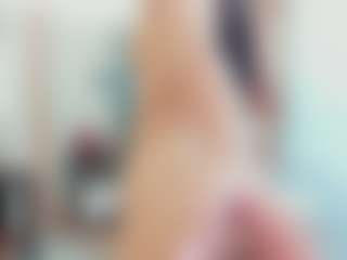 Live cam show with Evonny-Becker - Large Ass Skinny on Camsoda