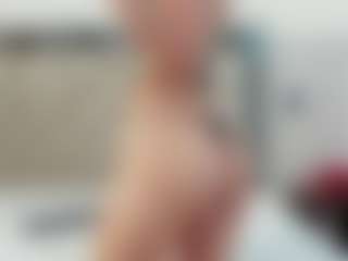 Live cam show with Evonny-Becker - Ass Bouncing on Camsoda