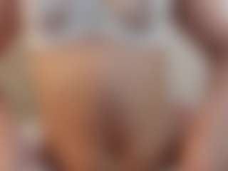 Live cam show with Evonny-Becker - Dirty Talk on Soda Cam