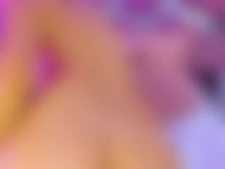 Live cam show with georginamarini - New Spank on CSO-WL
