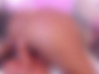 Live cam show with karol-white - Twerk on Camsoda