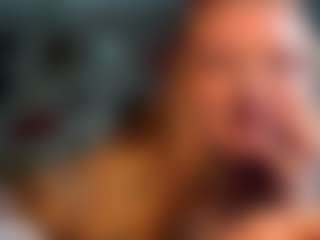 Live cam show with KyleeLeash - Tattoos Young Adult on CSO-WL