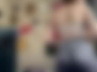 Live cam show with KyleeLeash - Joi on Big Tits
