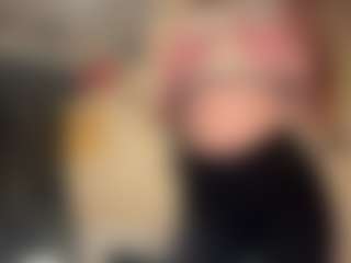 Live cam show with KyleeLeash - Blonde Hair College on slutload