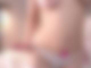 MaileBroeker's Live Sex Cam Show