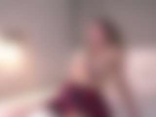 MaileBroeker's Live Sex Cam Show