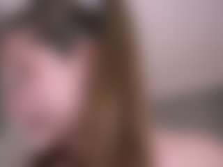 Live cam show with MaileBroeker - Blonde Hair Petite on crypto-cams