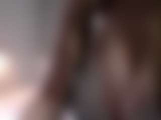 Live cam show with MaileBroeker - Petite Young Adult on intimatelivegirls.com