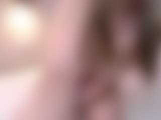 Live cam show with MaileBroeker - MILF Teen (18+) on live18s.com
