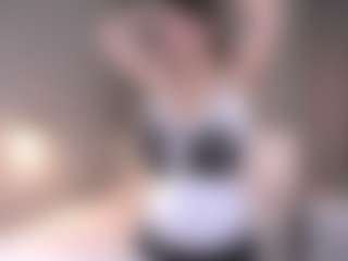 Live cam show with MaileBroeker - Landingstrip on Camsoda