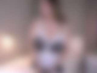 Live cam show with MaileBroeker - Big Ass on chickslive.net