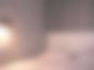 MaileBroeker MILF webcam performer live streaming