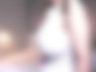 Live cam show with MaileBroeker - Petite Teen (18+) on chickslive.net
