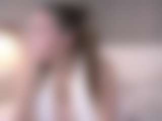 MaileBroeker's Live Sex Cam Show