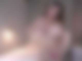 MaileBroeker's Live Sex Cam Show