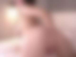 MaileBroeker's Live Sex Cam Show